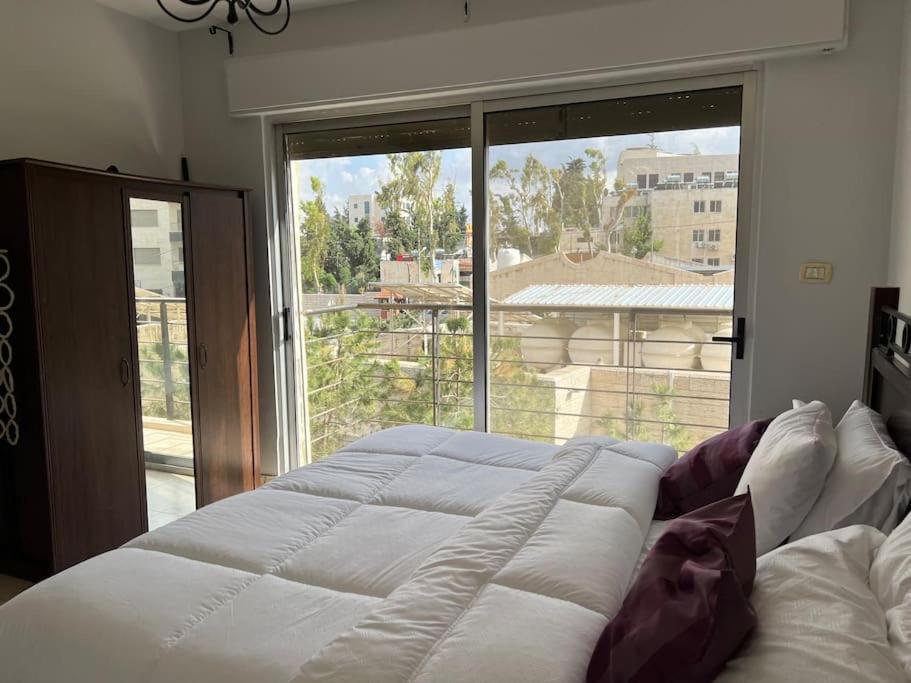 Ronza Elegant Apartment Amman Luaran gambar